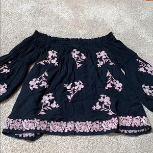 american eagle off the shoulder top